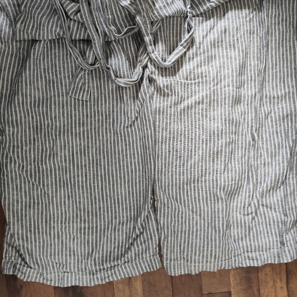 Free People Off the Shore Printed One Overalls size 6 - Picture 4 of 7